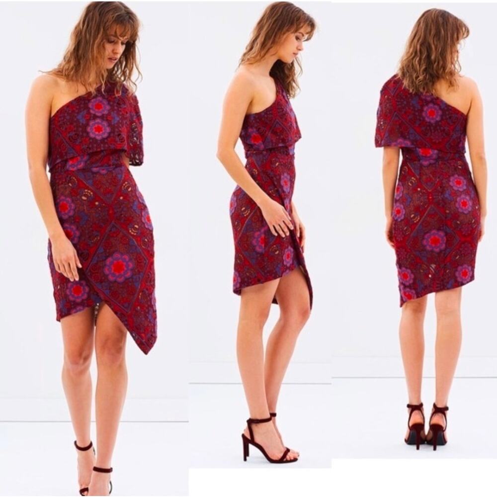 NEW NWT Women's Elliatt Cosmic Dress Red Multi Crochet One Shoulder | Small